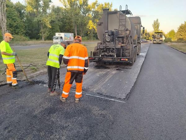 Дорожники Московской области продолжают ремонт дорог в Макеевке