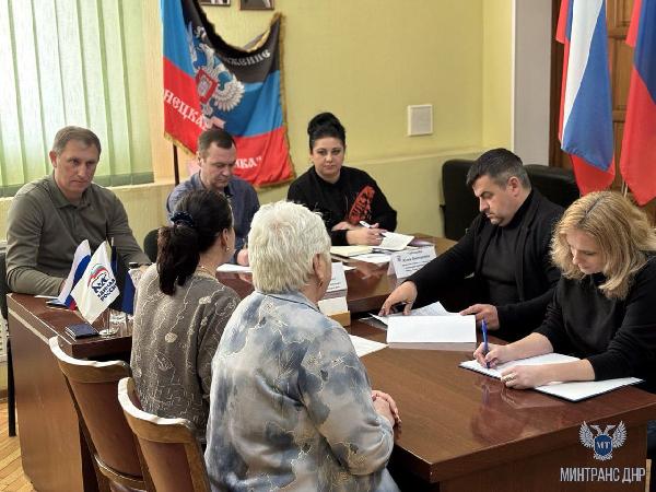 В Шахтерске обсудили вопросы ремонта и благоустройства дорожной инфраструктуры округа 