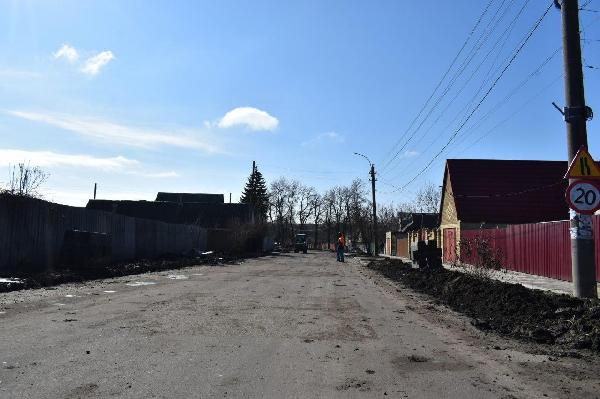 Амурская область продолжает обновление центральной улицы подшефной Амвросиевки