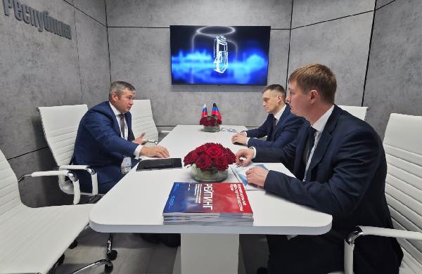 Александр Бондаренко: Продолжаю работать в Москве, где проходит главное событие транспортной сферы страны – Транспортная неделя