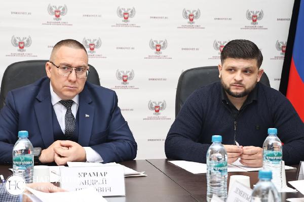 В ходе очередного заседания Комитета Народного Совета ДНР по транспорту и связи обсудили проект регионального стандарта транспортного обслуживания населения