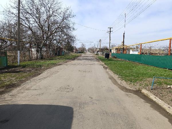 Дорожники Нижегородской области восстанавливают дороги в селе Урзуф Мангушского округа