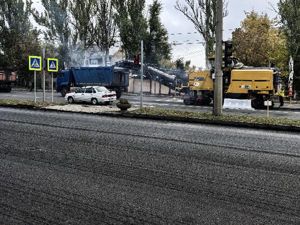 Благодаря силам Госкомпании "Автодор" будет выполнен комплексный капитальный ремонт 16 км улично-дорожной сети Донецка
