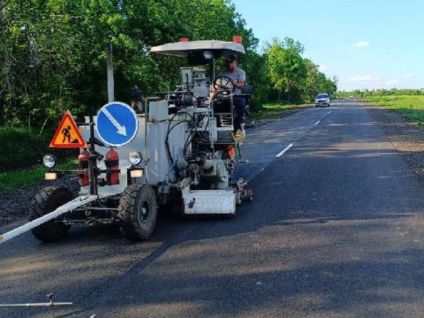 Свыше 1,6 тыс. кв. м дорожной разметки нанесли специалисты  "Службы автомобильных дорог Донбасса" за неделю