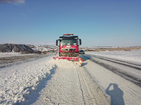 Сегодня продолжаем ликвидацию последствий снегопада на дорогах регионального и межмуниципального значения